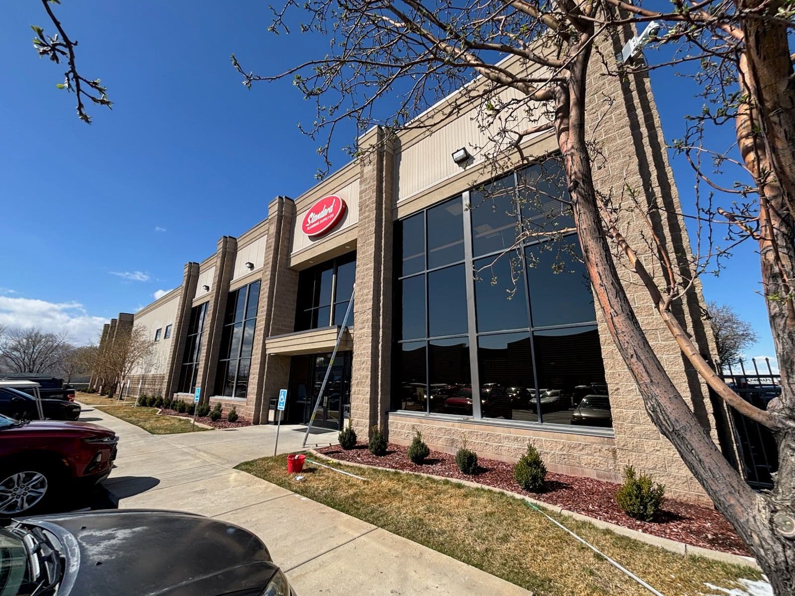 Gleaming Windows for Local Businesses Shine image